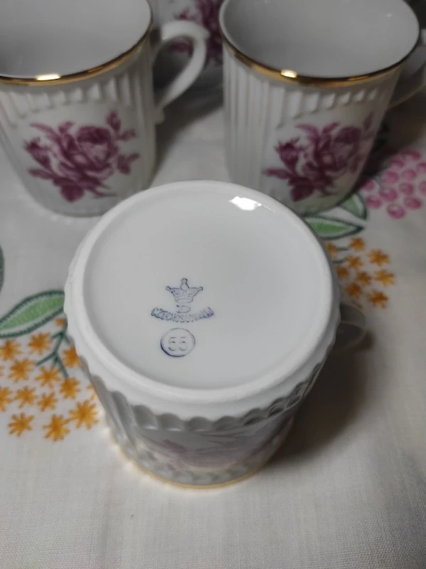 Retro hrníčky - Dubí s motivem růže 