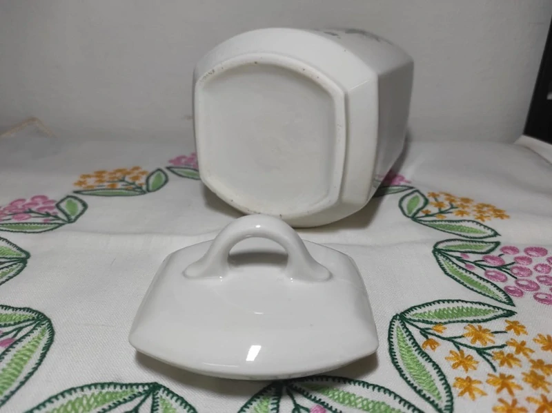 Starožitná kořenka - Houska 