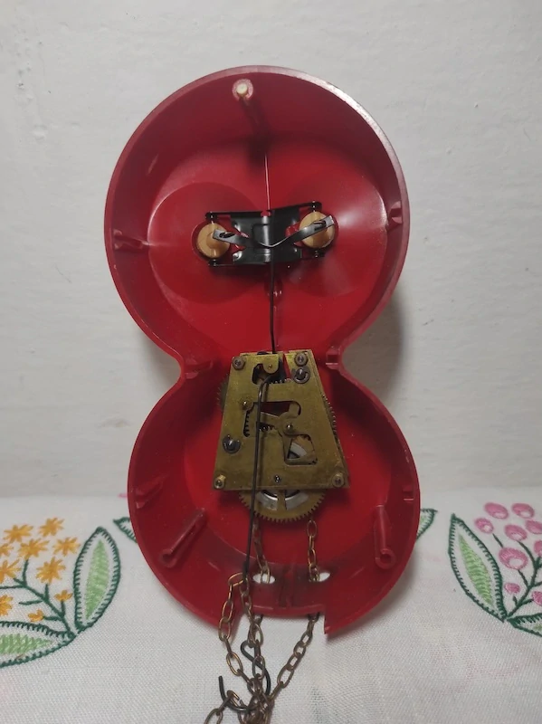 Retro plastové nástěnné hodiny Prim - Sova 