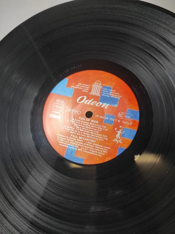 LP Paul McCartney - Tug Of War 