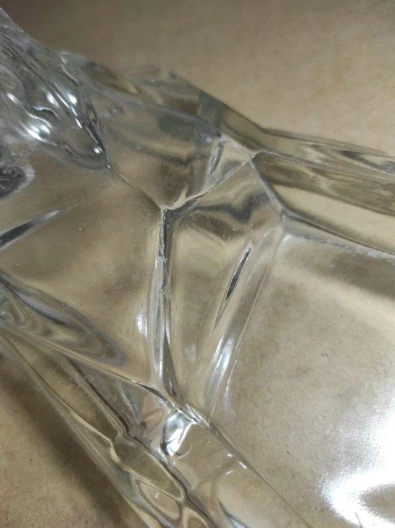 Skleněný popelník lední medvědi