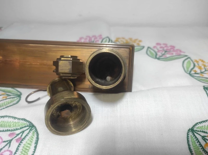 Hornický kahán na podstavci 