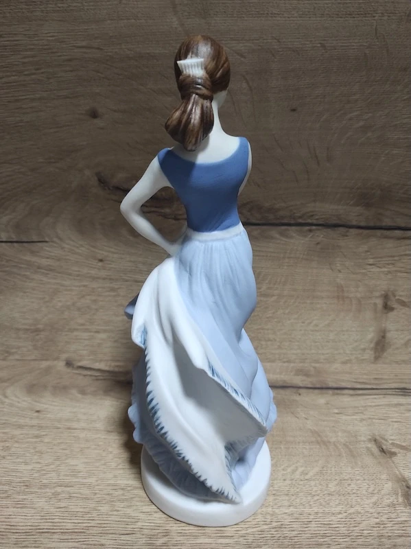 Porcelánová soška Royal Dux – španělská tanečnice