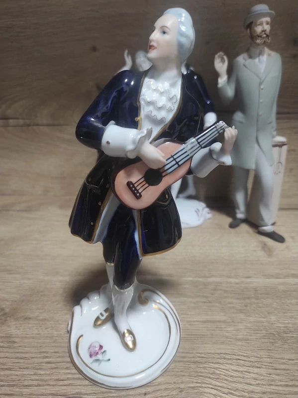 Porcelánové sošky Royal Dux – set 5 ks