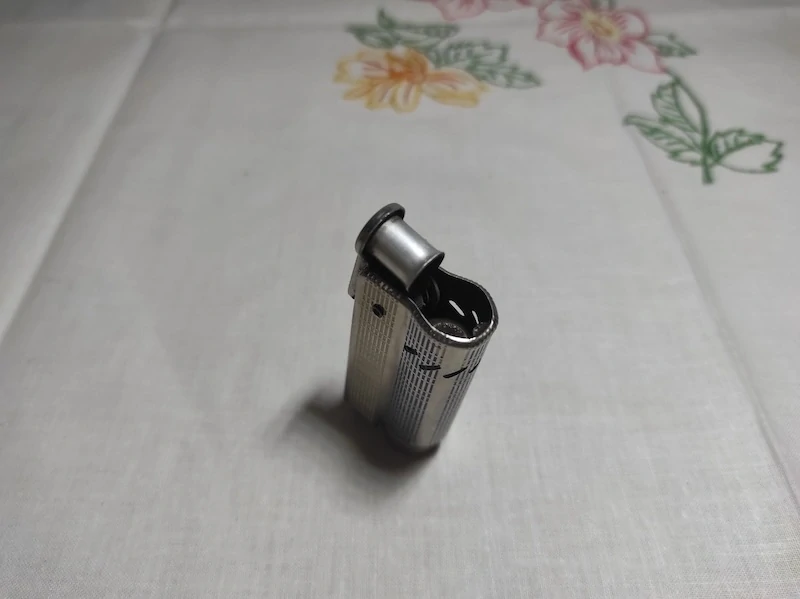Starý benzínový zapalovač – Rakousko