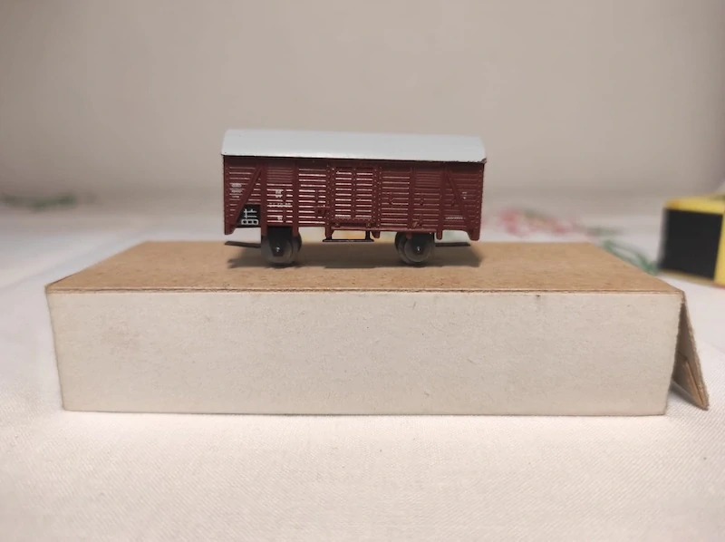 PIKO vláčky – 2 ks (poškozené)