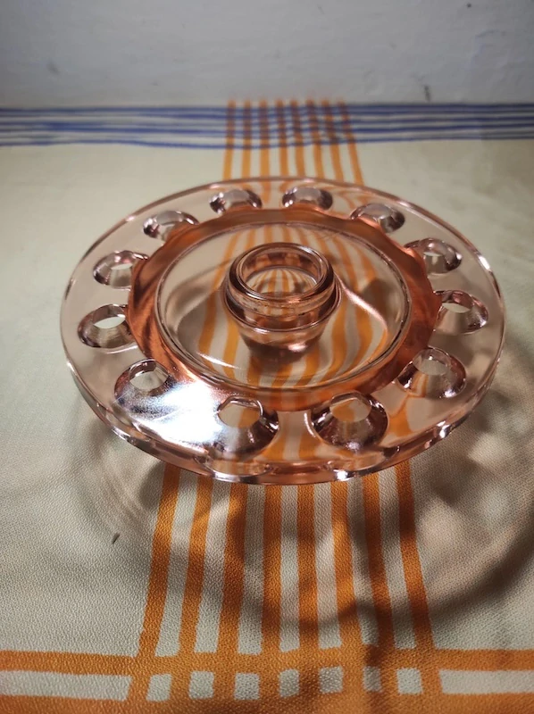 Ikebana z rosalinového skla Art Deco – Josef Inwald, návrh Rudolf Schrötter