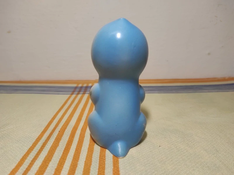Retro pískací gumová hračka – Krtek