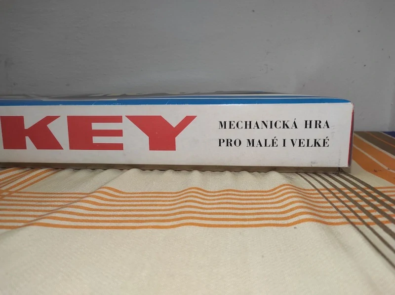 Hockey – retro stolní hra Chemoplast Brno