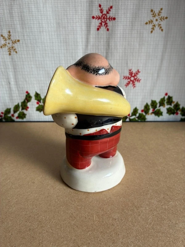 Porcelánová soška Muzikant – Royal Dux