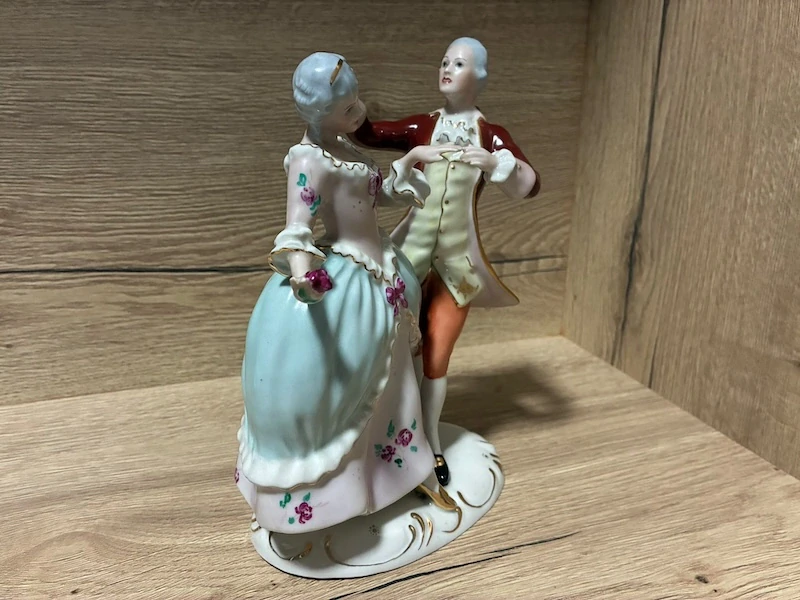Porcelánová soška Taneční pár – Royal Dux