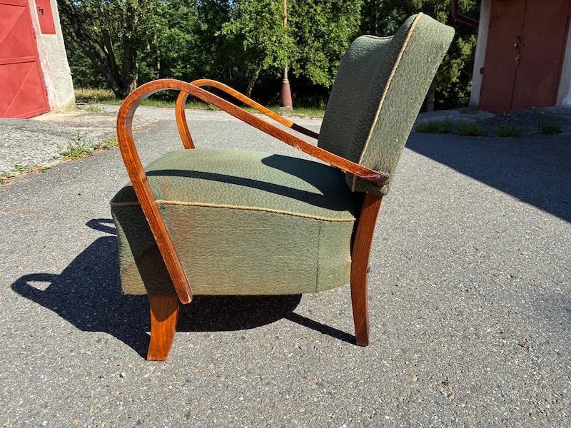 Retro křeslo Jindřich Halabala – k renovaci