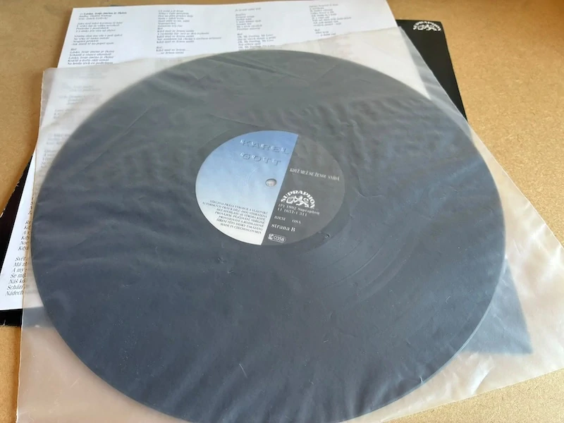 LP Karel Gott – Když muž se ženou zpívá