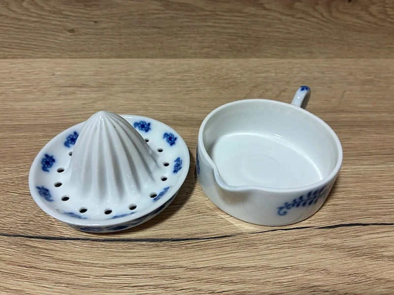 Porcelánový lis na citrony – cibulák Epiag