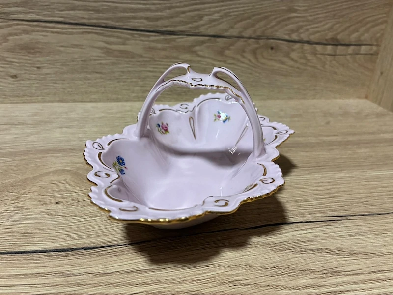 Košíček z růžového porcelánu H&C Chodov
