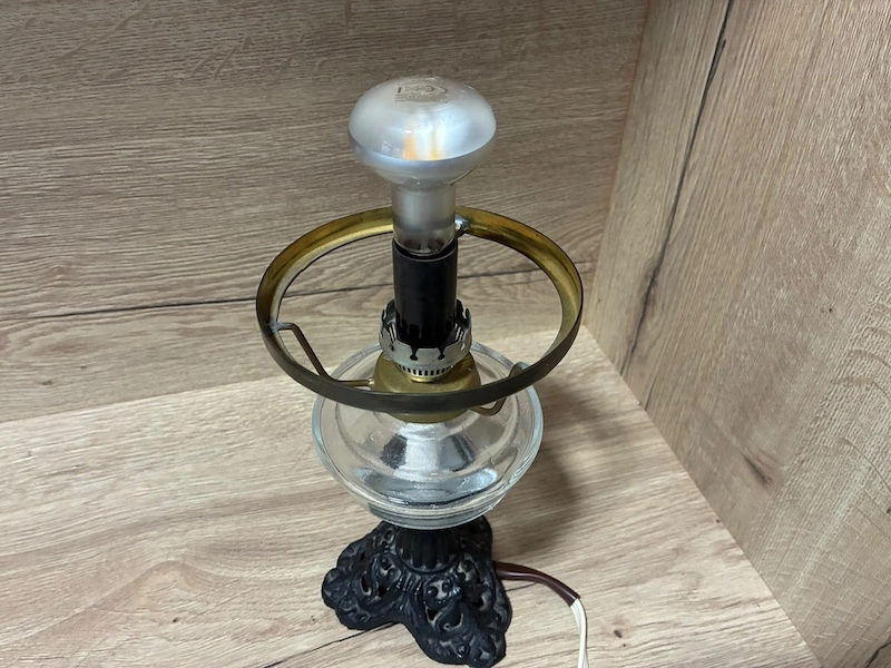 Petrolejová elektrická lampička