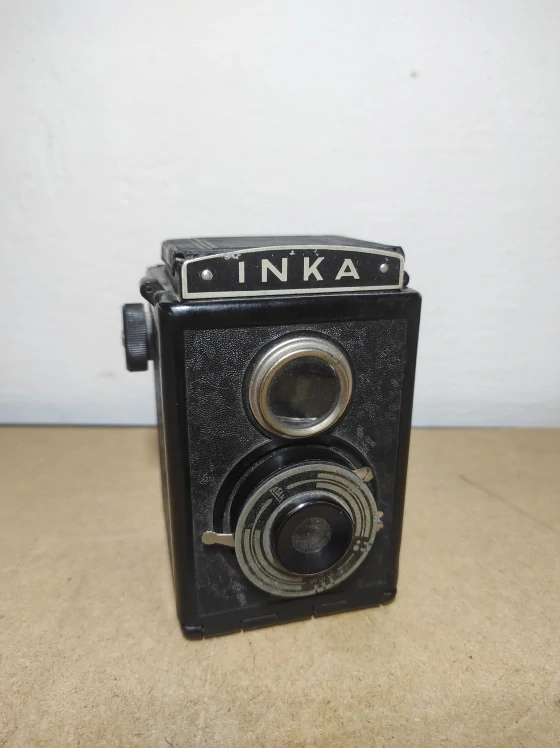 Starý fotoaparát INKA