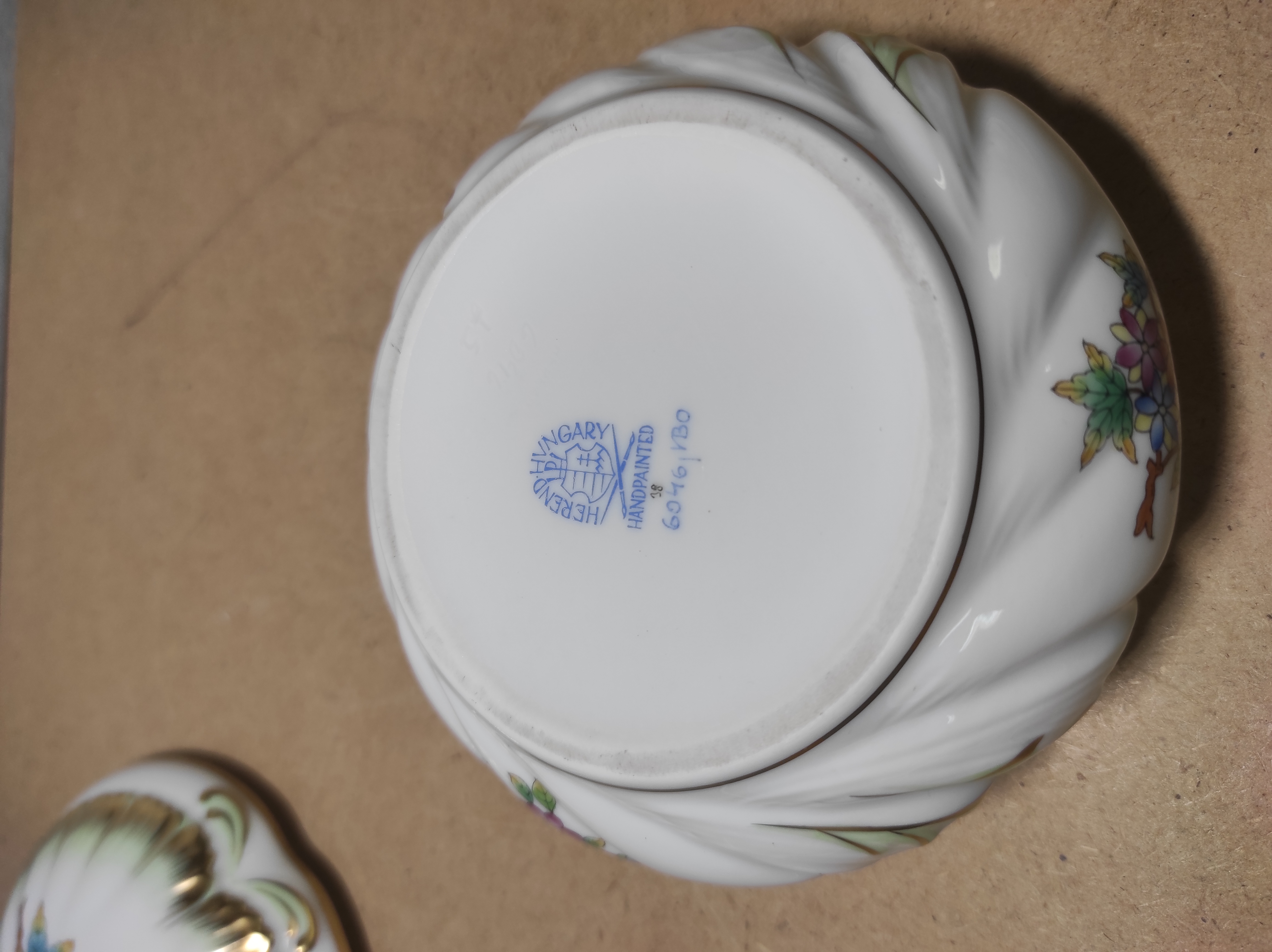 Stará porcelánová dóza Herend