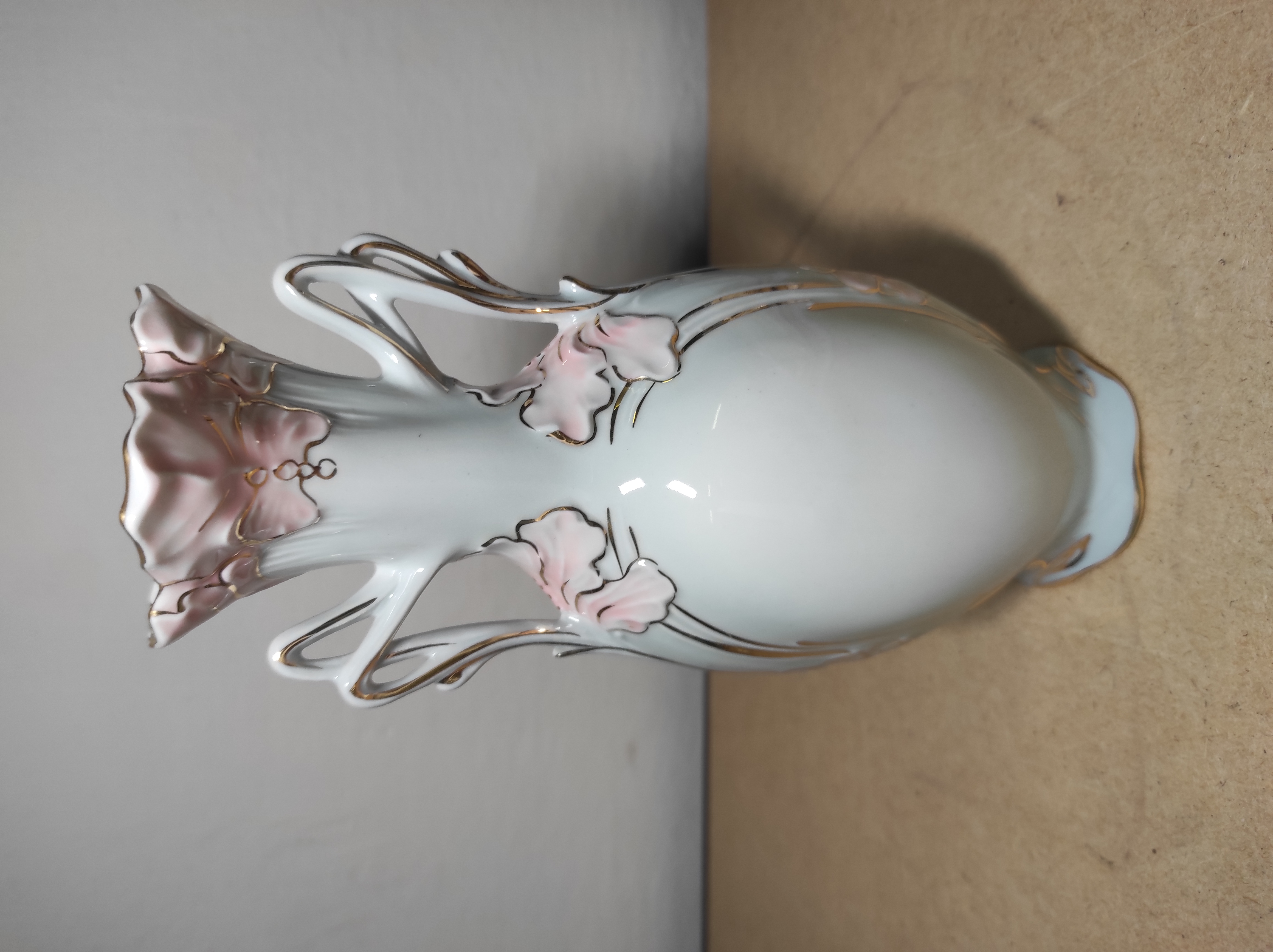 Secesní váza - porcelán Royal Dux