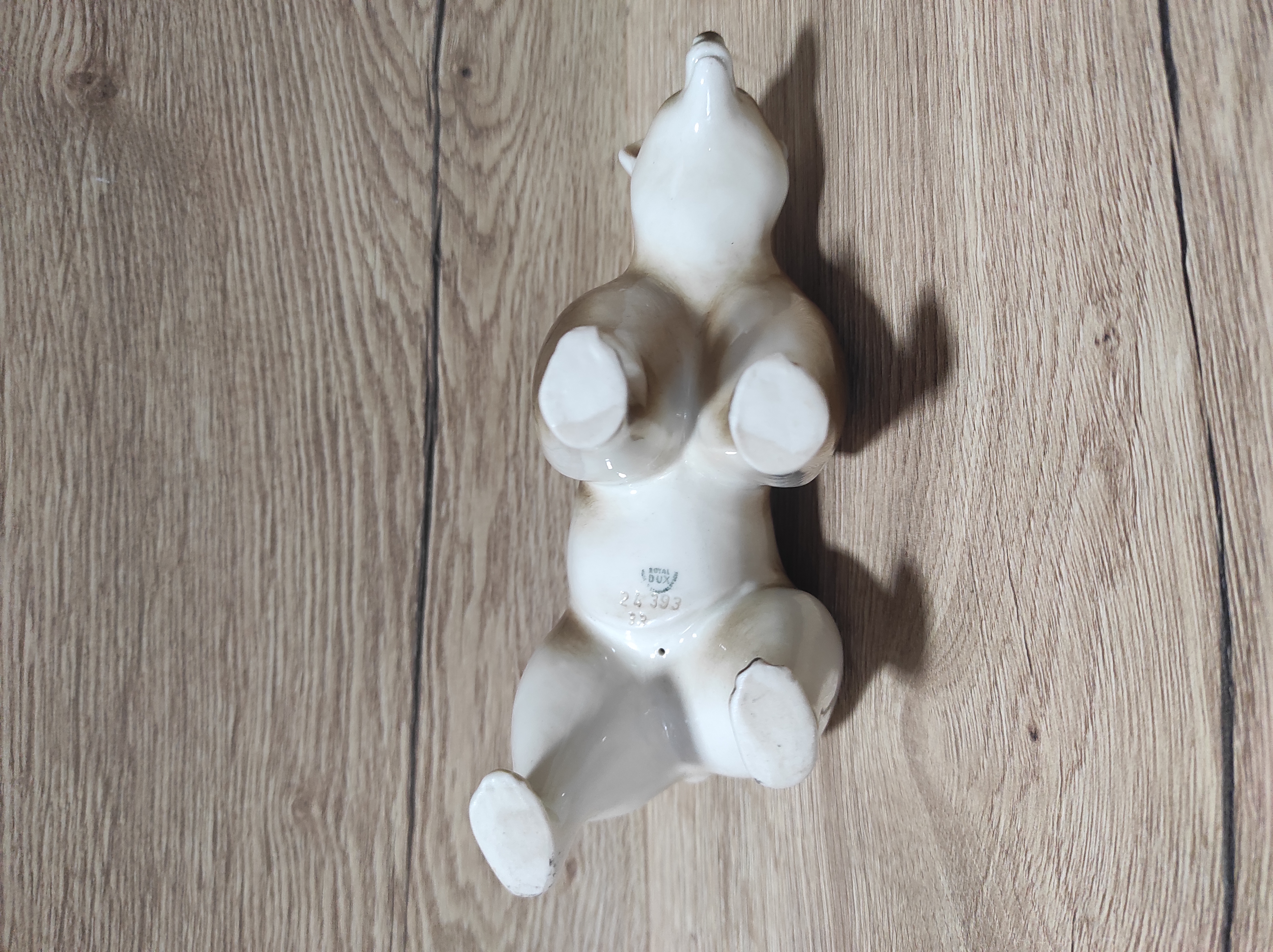 Porcelánová soška medvěd Zn. Royal Dux