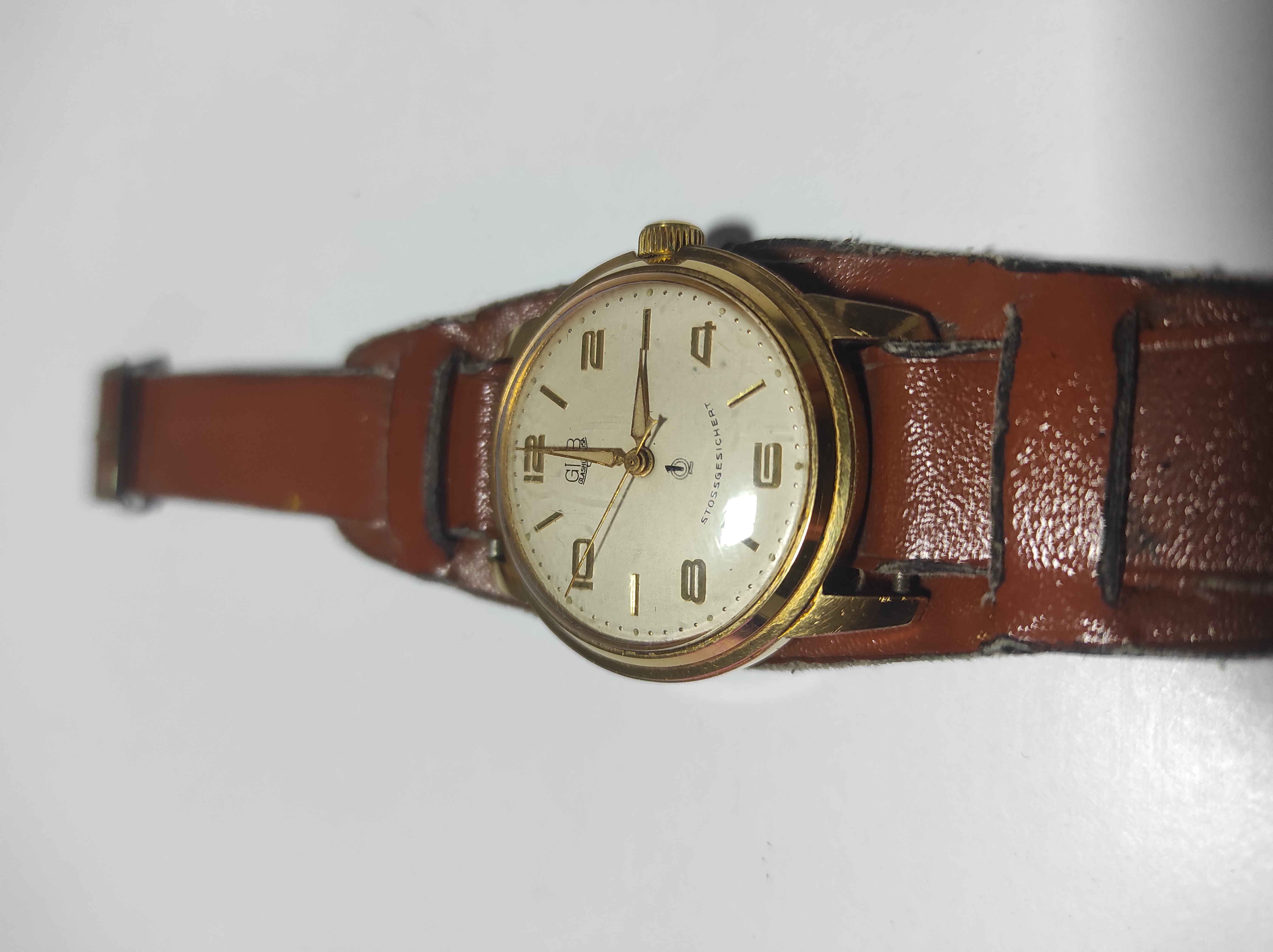 Náramkové hodinky GUB GLASHUTTE - STOSSGESICHERT