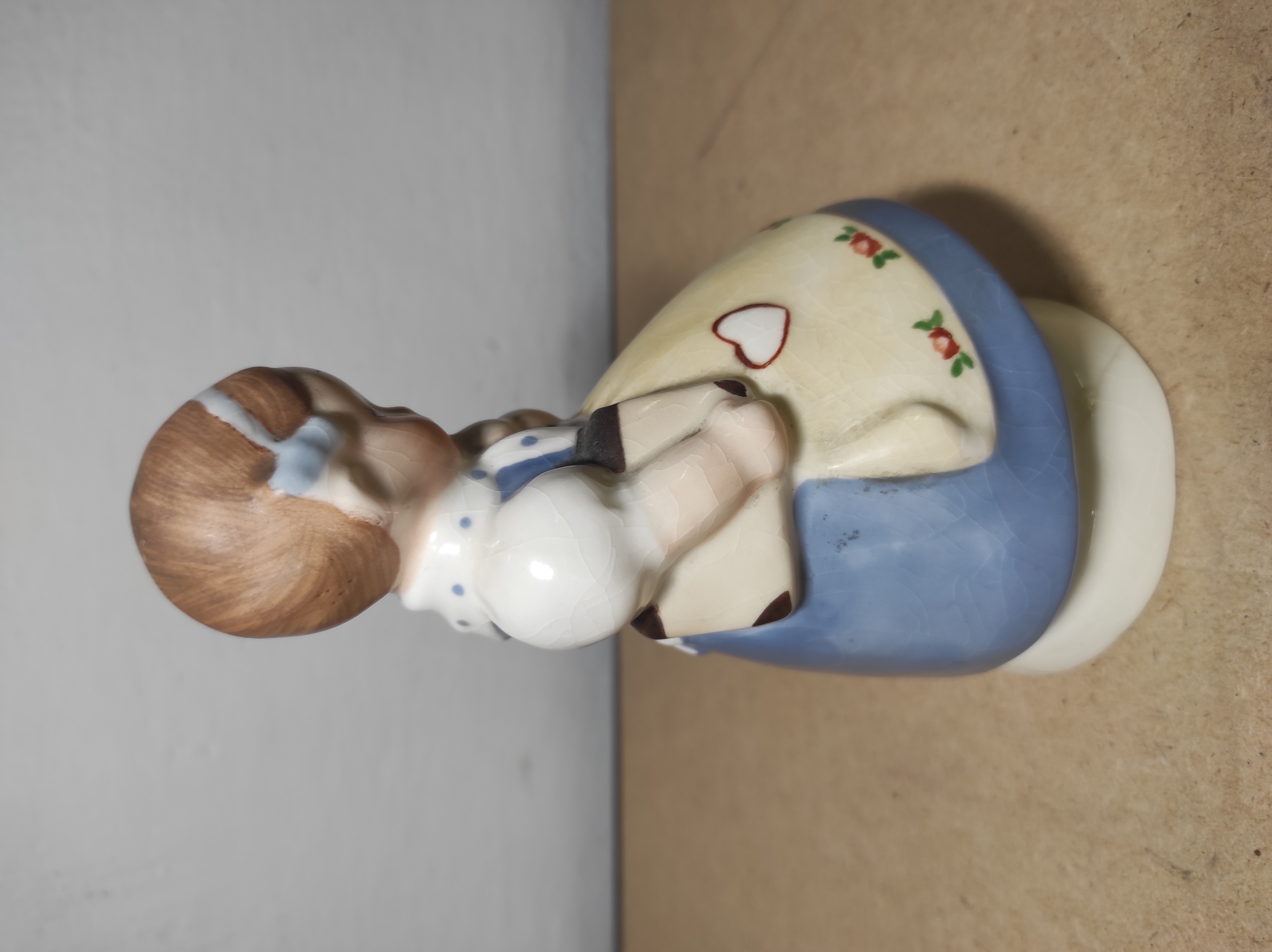 Soška porcelán holčička Royal Dux