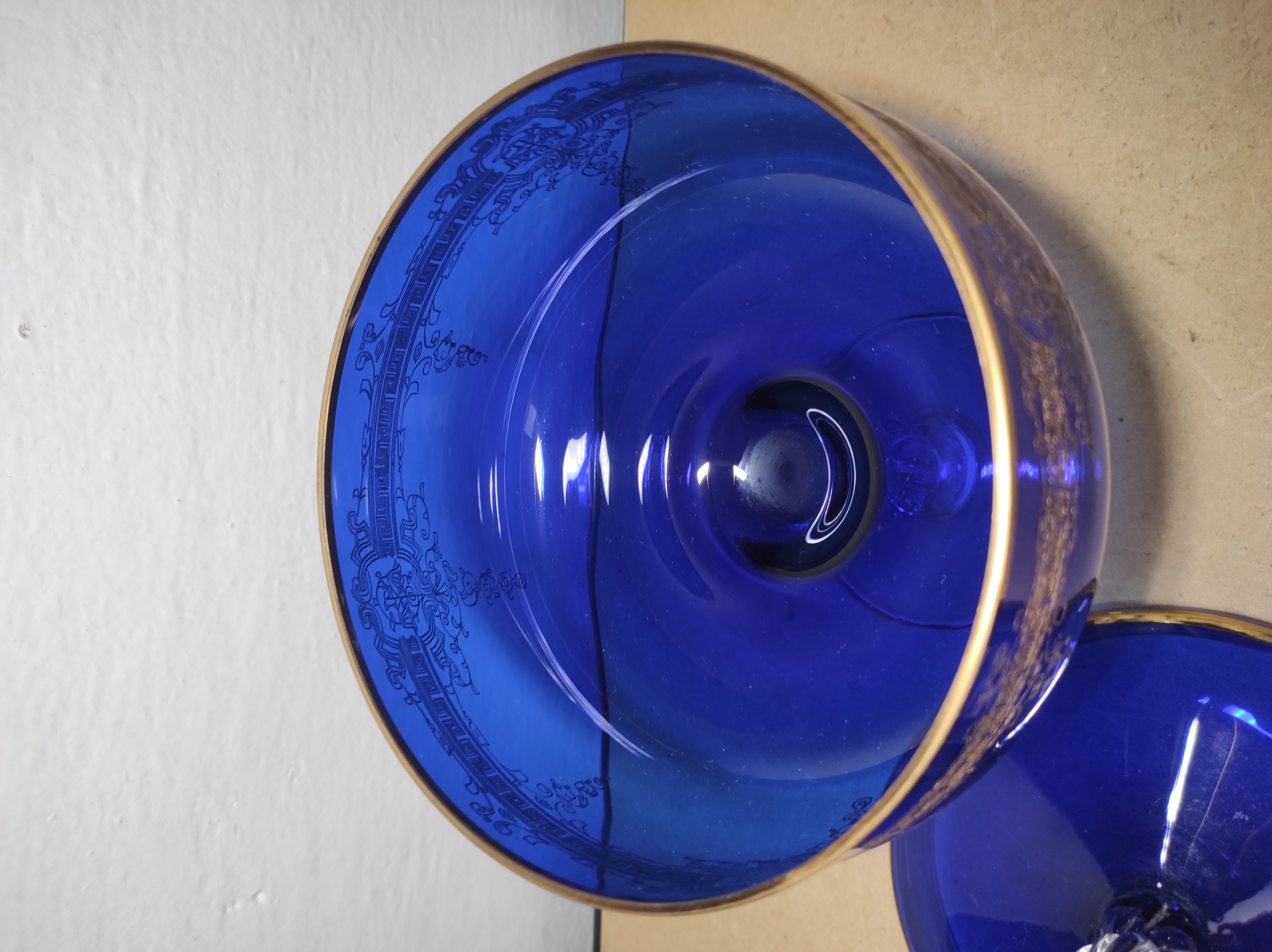 Skleněná dóza na bonbóny