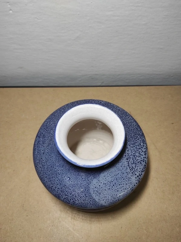 Modrá váza, keramika Kravsko 