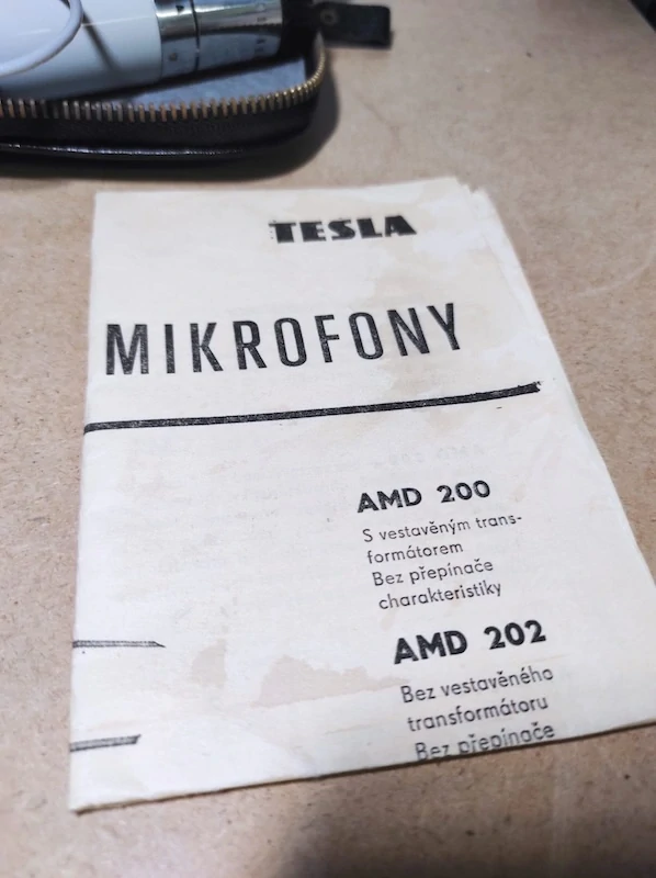 Mikrofon Tesla 