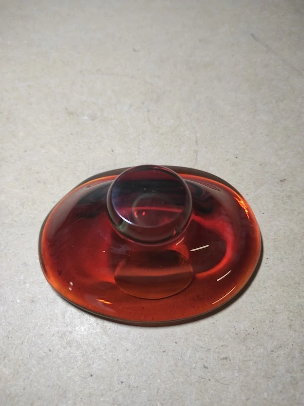 Popelník hutní sklo 