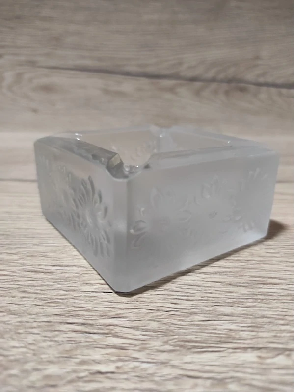 Popelník kopretiny - Jurnikl 