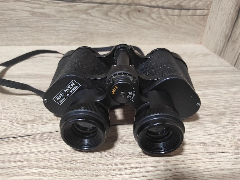 Starý Ruský dalekohled BPC5 8X30M