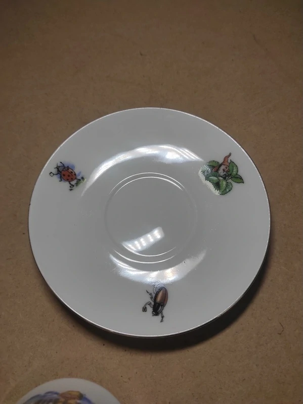 Dětský hrnek s podšálkem 