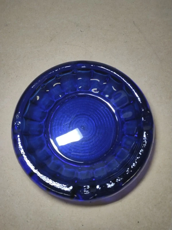 Kobaltový skleněný popelník 