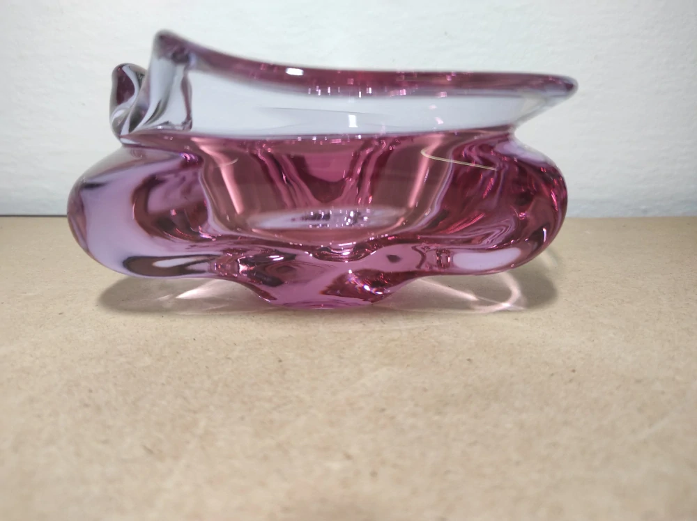 Popelník hutní sklo 