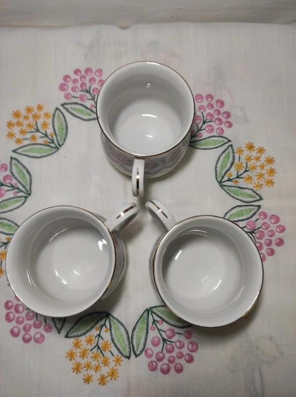 Porcelánový hrnek - buclák - Slavkov 
