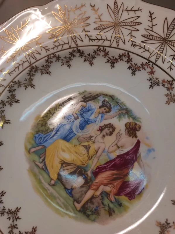 Hluboké talíře - Tři grácie - Horní Slavkov 