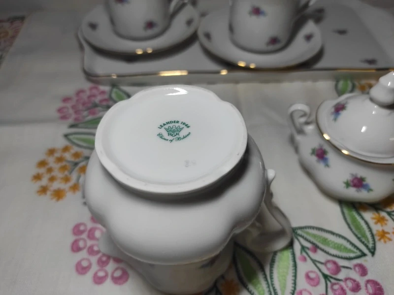 Kávová přátelská souprava - Leander 1946 