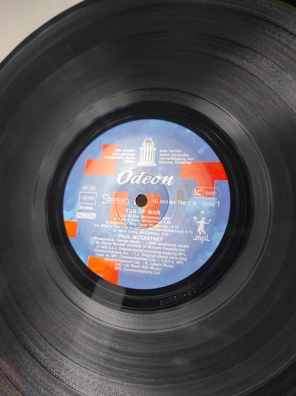 LP Paul McCartney - Tug Of War 