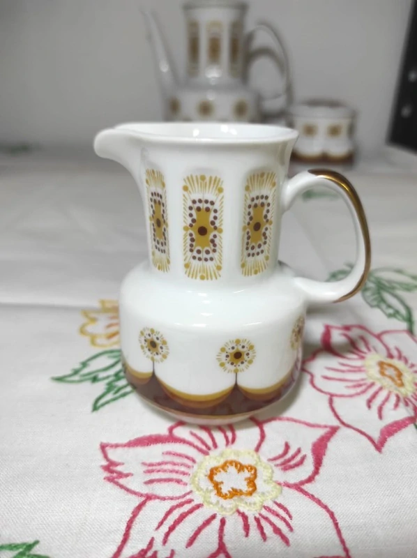 Ateliérový kávový servis LADA, Pirken Hammer 