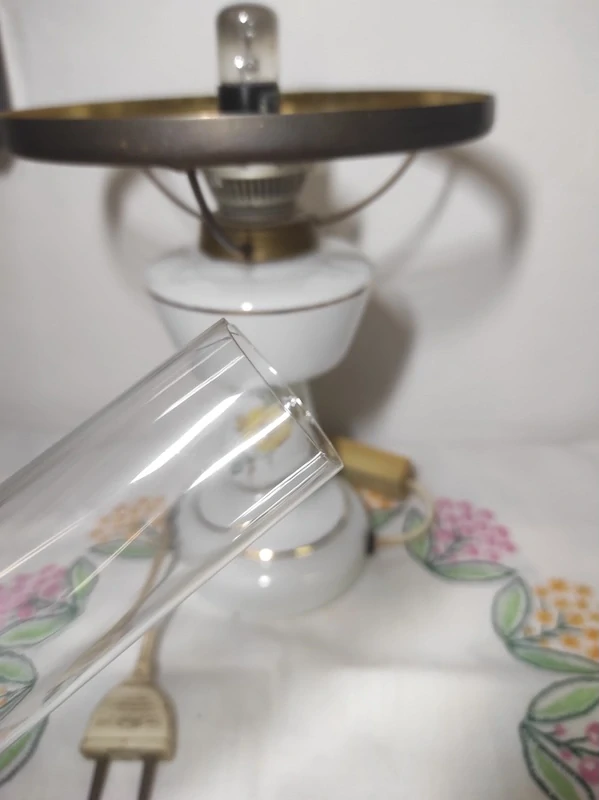 Retro elektrická lampička 