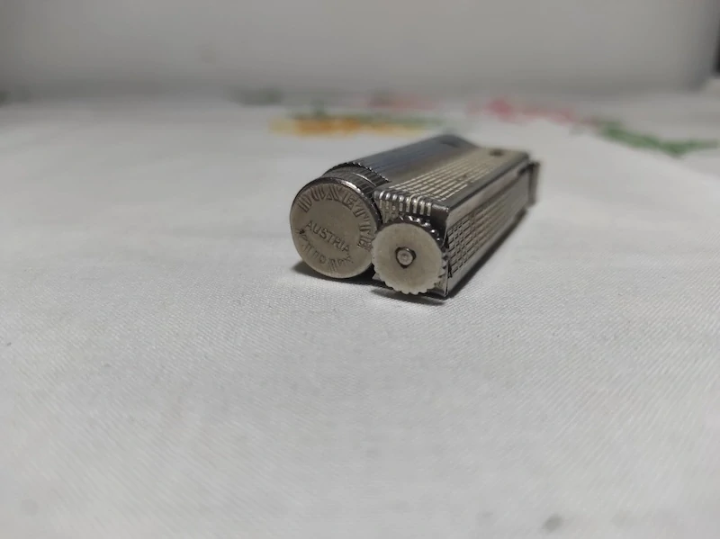 Starý benzínový zapalovač – Rakousko