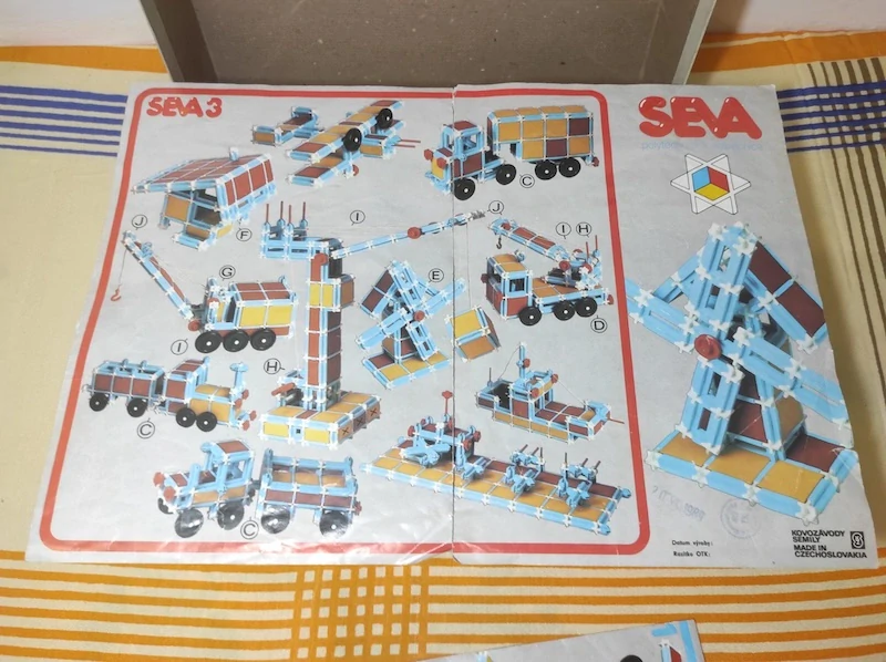 Retro stavebnice SEVA 3 – polytechnická stavebnice