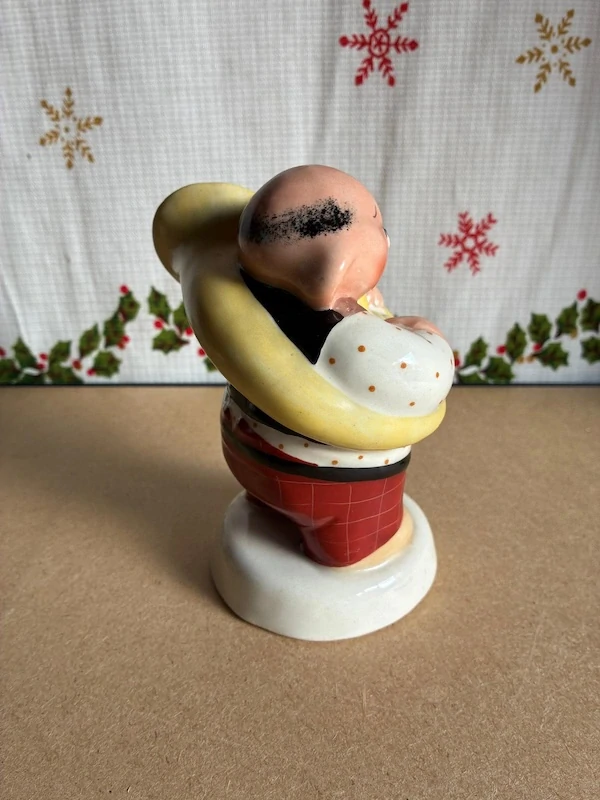 Porcelánová soška Muzikant – Royal Dux