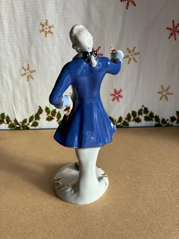 Porcelánová soška – Royal Dux