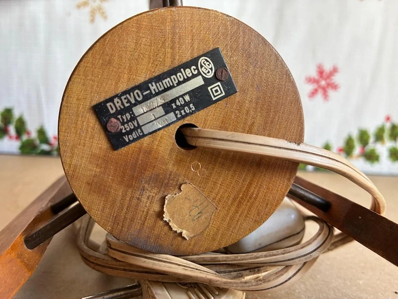 Retro dřevěná lampička Humpolec