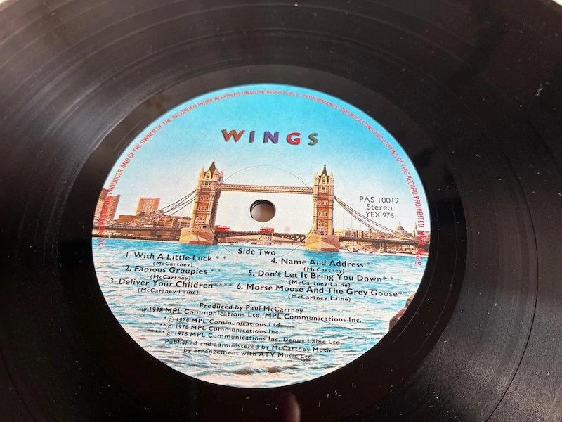 LP Wings – London Town