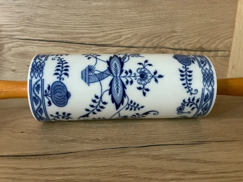 Porcelánový váleček Cibulák Dubí