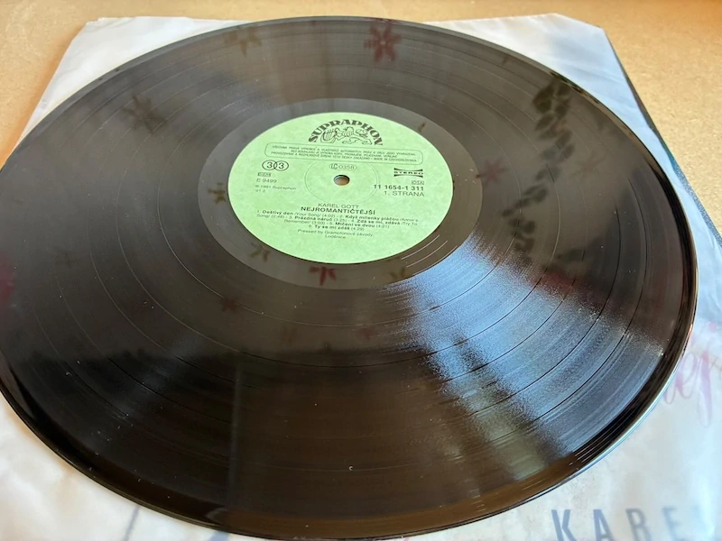 LP Karel Gott – Nejromantičtější
