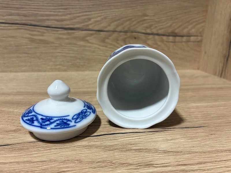 Porcelánová cukřenka – cibulák